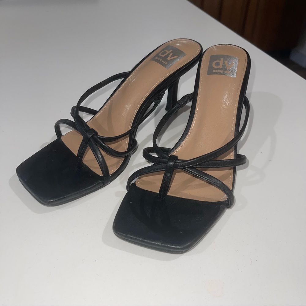 Dolce Vita Black Thong Heel